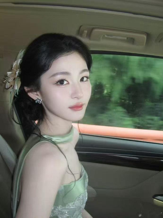 赵晴年度文化魅力人物中式古典美人天花板，恭喜赵晴获得年度文化魅力人物，古今氛围感