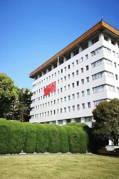 美媒：除芯片外，中国正倾举国之力攻克另一“掐脖子”难题！北京时间今晨（1日）