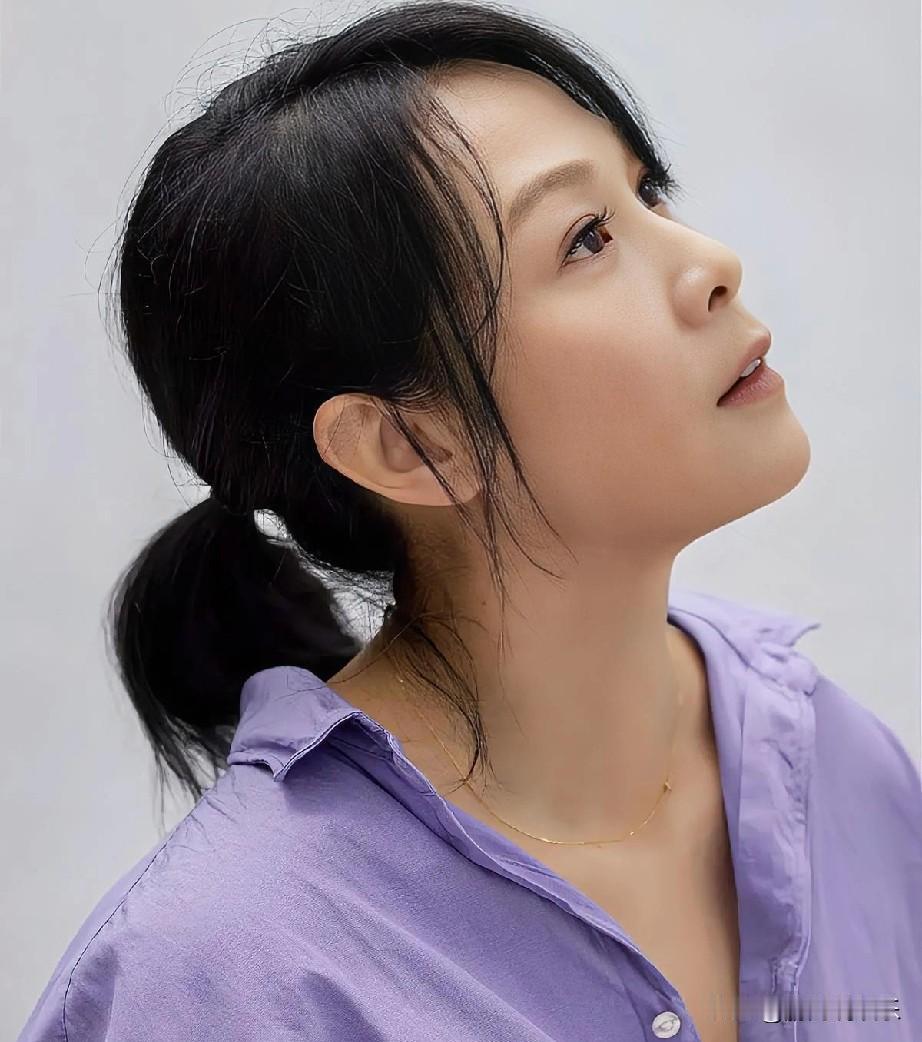 44岁圆梦，刘若英奏响生命欢歌44岁，在多数人眼中或许已错过最佳生育时机，可