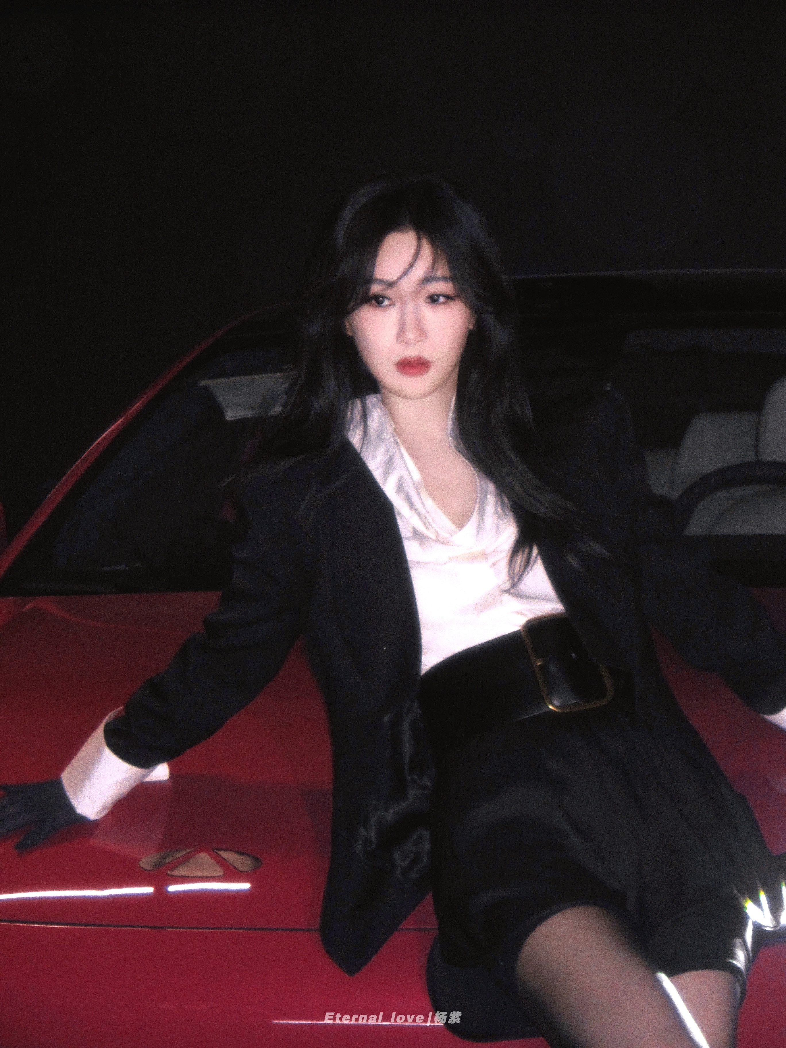 🍇夜色与锋芒🖤❤️