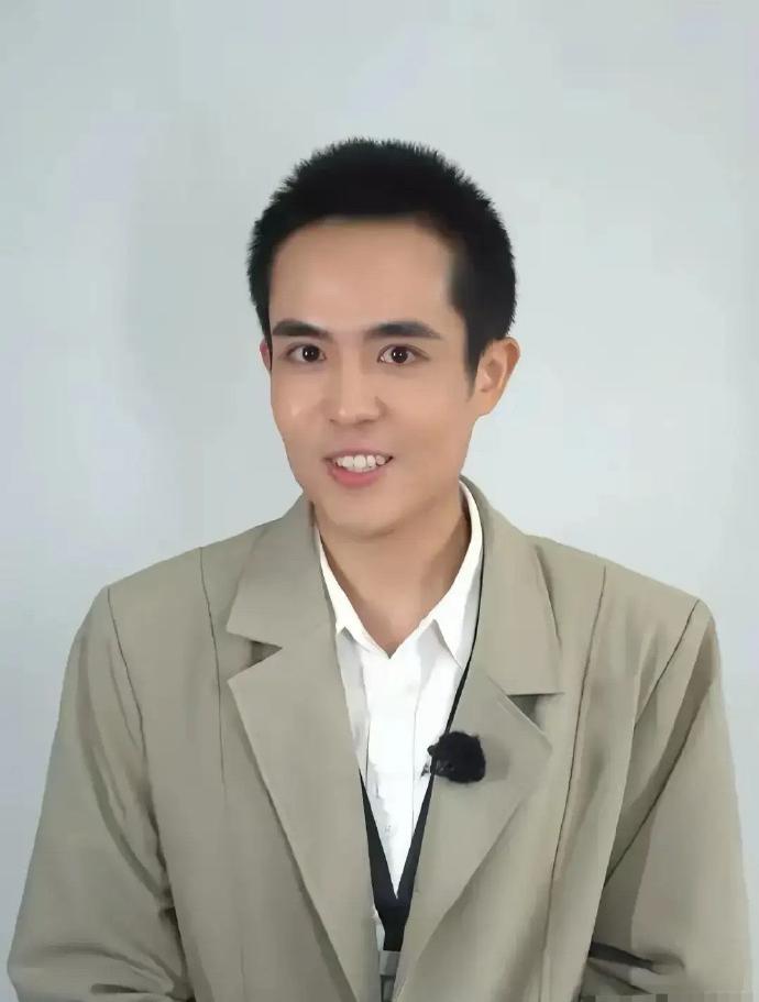 只要王星不塌房，继续这么稳扎稳打的往前走，好好打磨演技，他的演员之路还是
