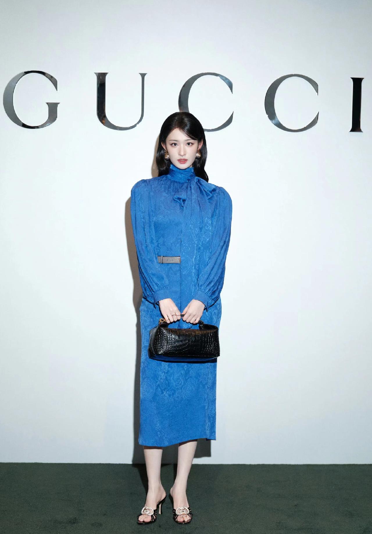 @王楚然～优雅，讲究[赞]