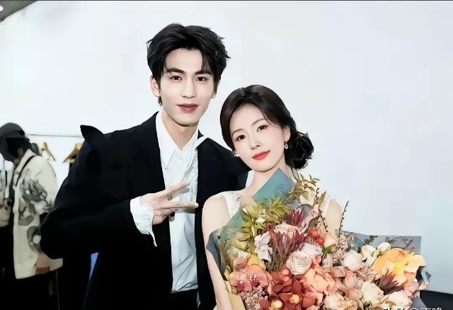 张凌赫合作过的女演员里面， 陈瑶、虞书欣、赵今麦、白鹿、景甜、 田曦薇、 徐若晗