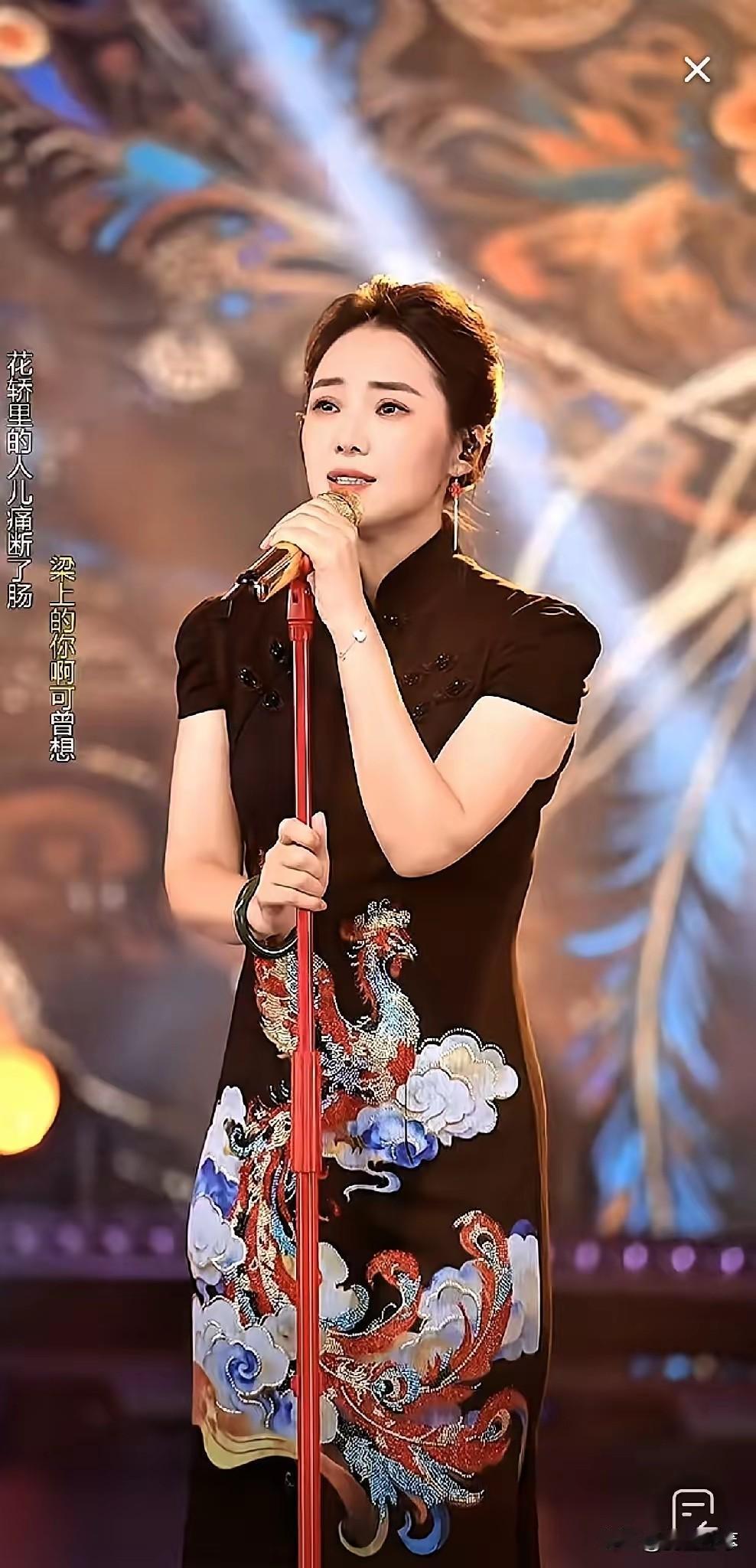 标题：云朵、珊珊相关捆绑民族标签舆情全程跟踪听完珊珊、荣声二人连麦，结合各