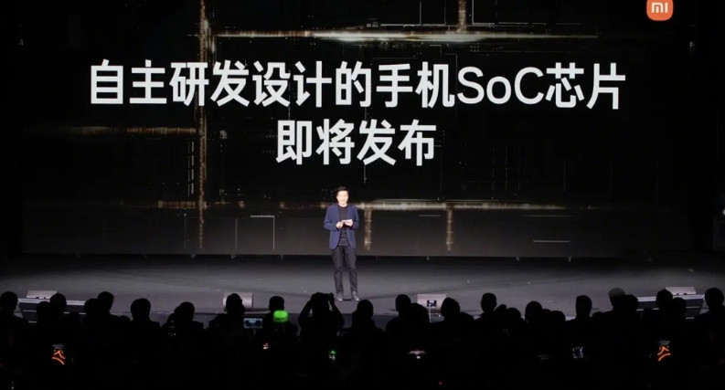 中国科技再次用实力证明，靠围追堵截是无效的。三年时间，让华为麒麟破茧重生。十年时