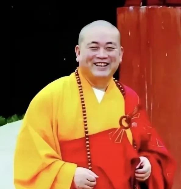 网传释永信被带走调查了，空穴不可能来风，这种网传最终大部分实锤了。释永信被带走