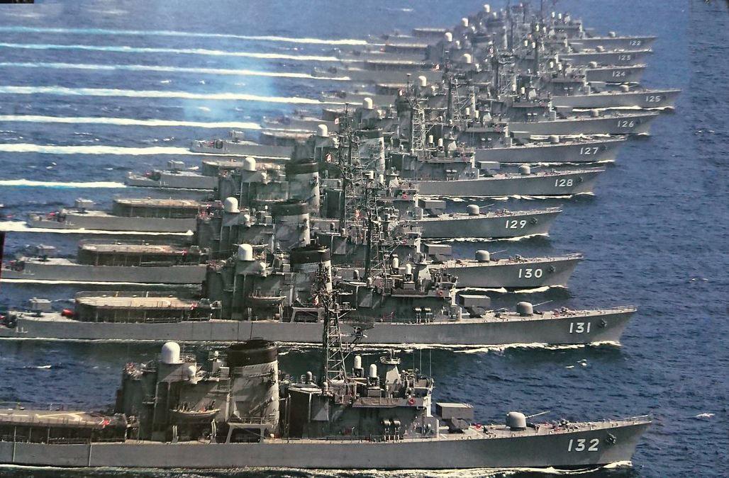 日本隐藏军事实力多年, 终于迎来翻身时机, 第一战是武力夺岛