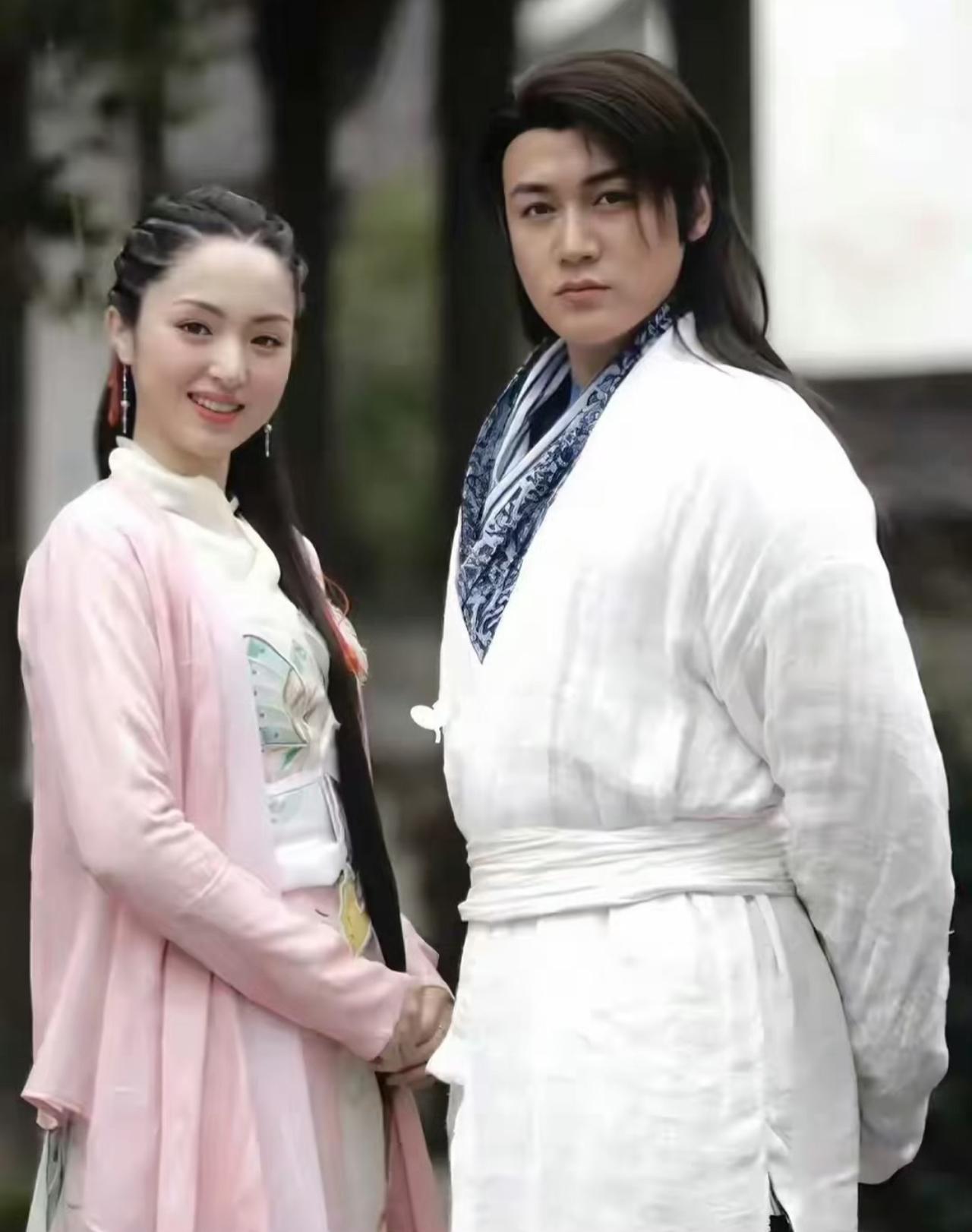 2004年，28岁的陆毅出演电视剧《八大豪侠》，这个古装造型对他来说有点“灾难”