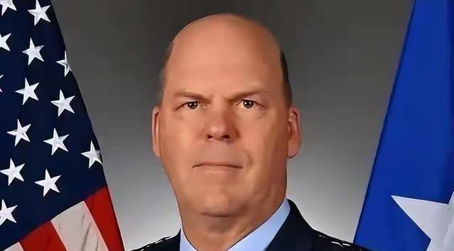 轰-20到底什么时候出来？这个问号从2016年挂到现在，整整十年，把美国人的耐心