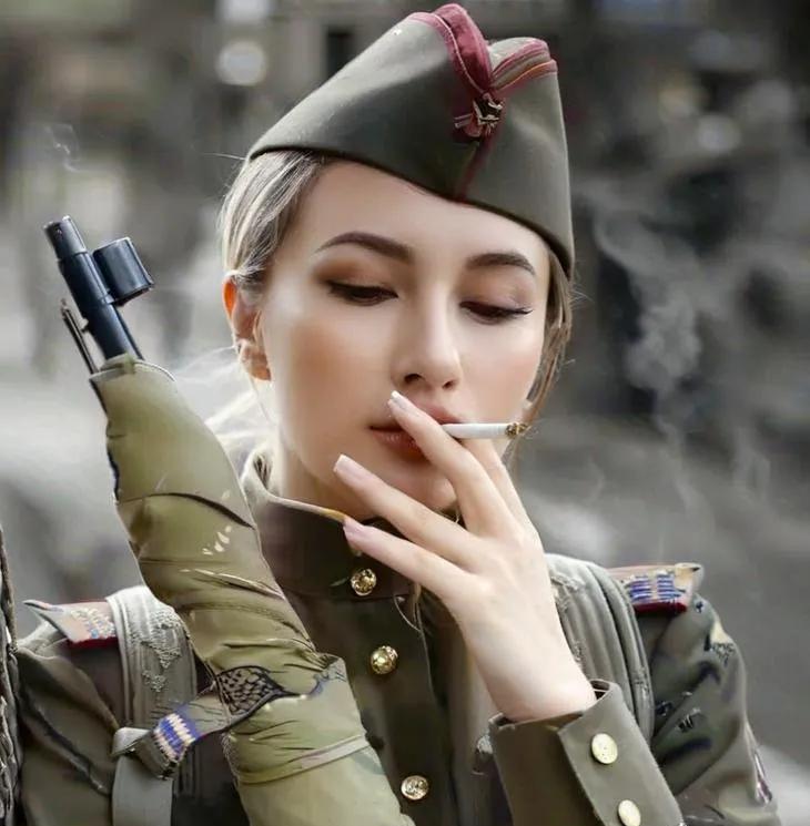 女人嘛，保护好家里的孩子，男人和老人是义不容辞的责任！都什么年代了，只要男人们