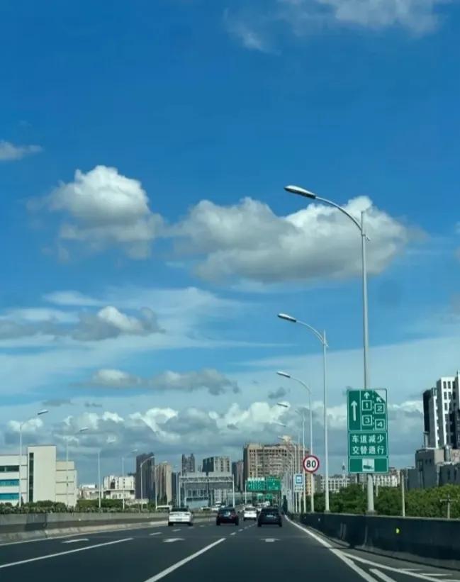 紧急通知一声大家做好准备！今天是7月14日明天就正式进入头伏，大家一定要重