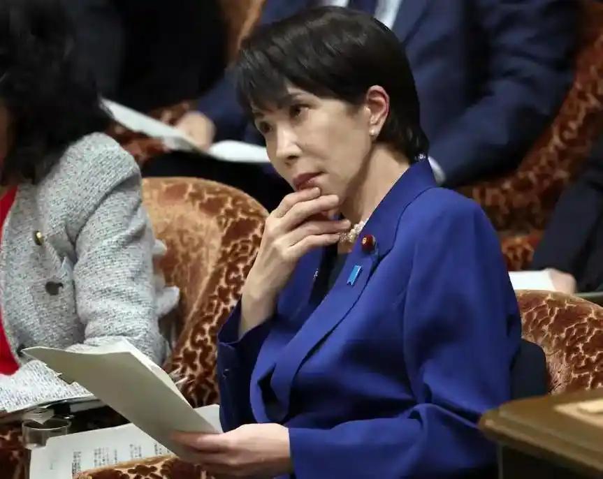 10月13日晚，中国驻日本大使馆强硬表态：日本是二战战败国，必须承担战败国义务，