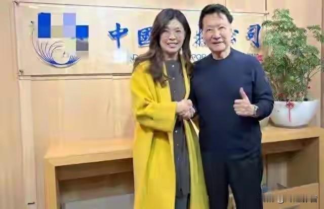 蓝营“和解饭”破局！两岸和平的博弈新信号？赵少康一句“早就和解了”，让1月