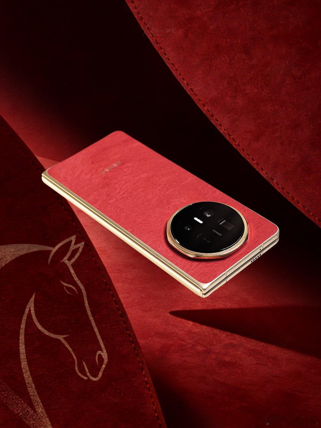 荣耀magicv6来了，这配色很喜庆!荣耀MagicV6屏实力马上红