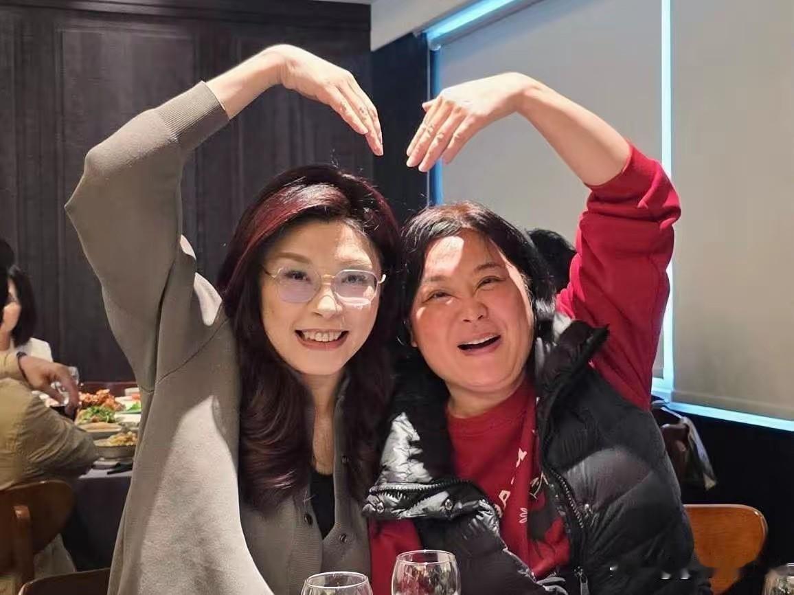 邱垂正警告陈玉珍不该参加“海峡论坛”，陈玉珍回呛：两岸终极是统一，之前谁敢说“台