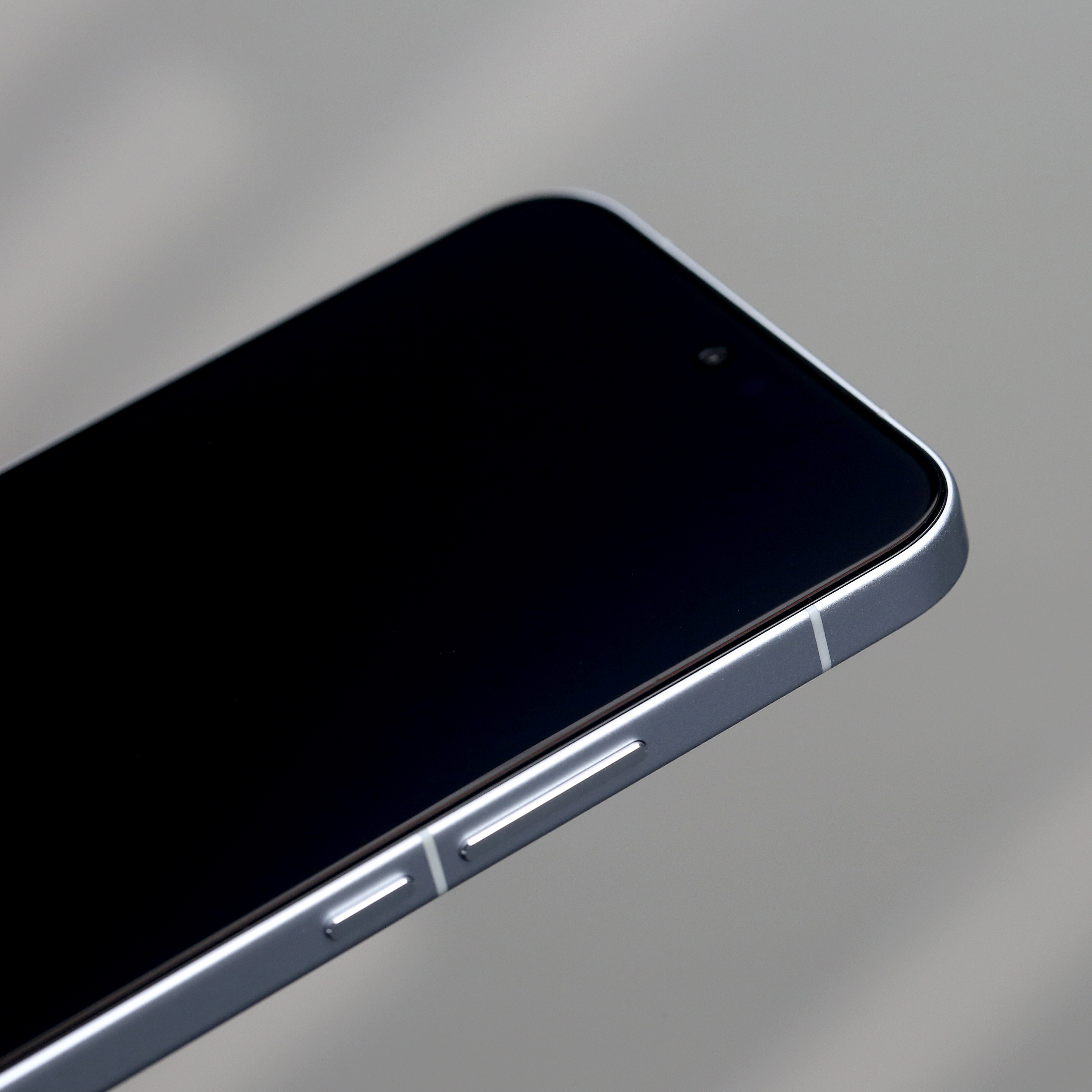 AR抗反射，黑得深邃iQOO15AR膜已经有朋友收到了，感谢晒单