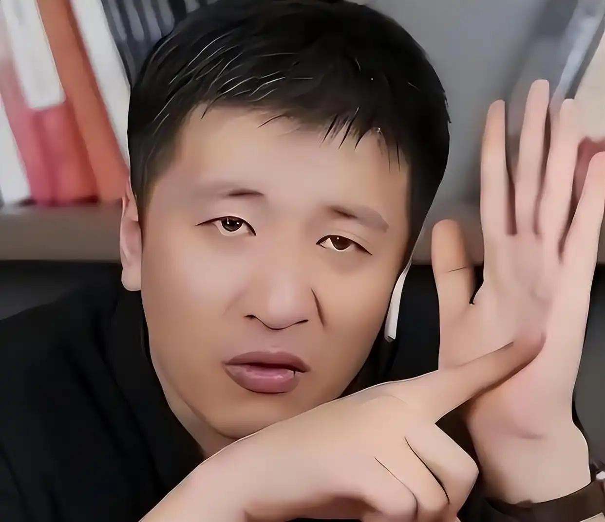 张雪峰说了一句话，3年后应验了。"学硕在消失，专硕在涨价。"当时没人信。