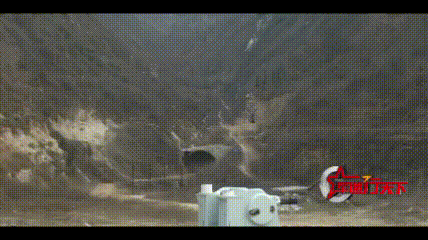 世界上最猛的近防炮，中国11管30mm万发炮，这打在身上不得青一块紫一块啊