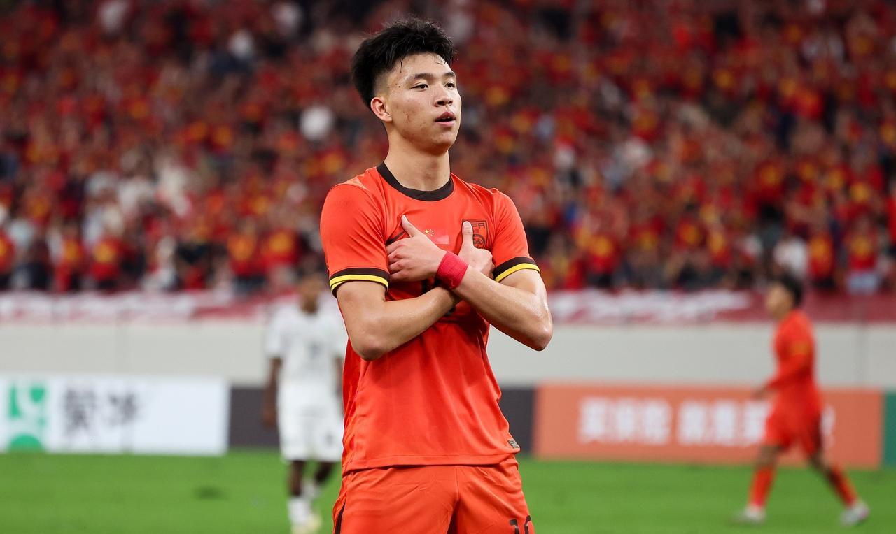 这球是怎么踢出来的？U22国足10:0北马里亚纳群岛，除了王钰栋独造七球不说。其