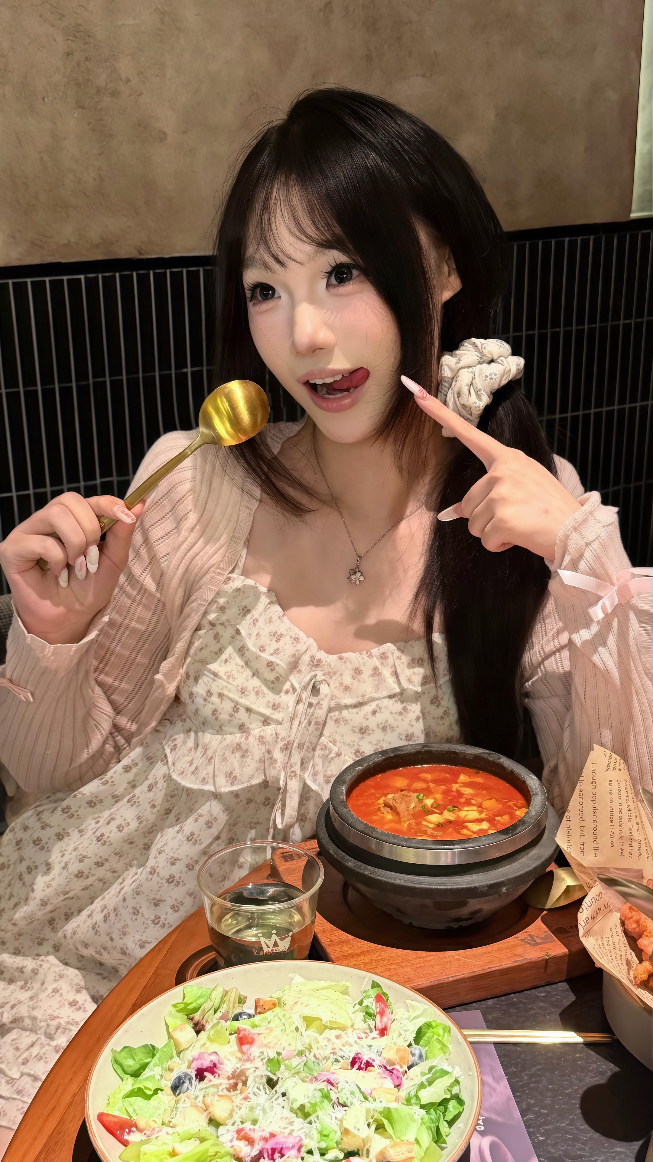 看着你的笑我好像就足够 ⌯'ㅅ'⌯
