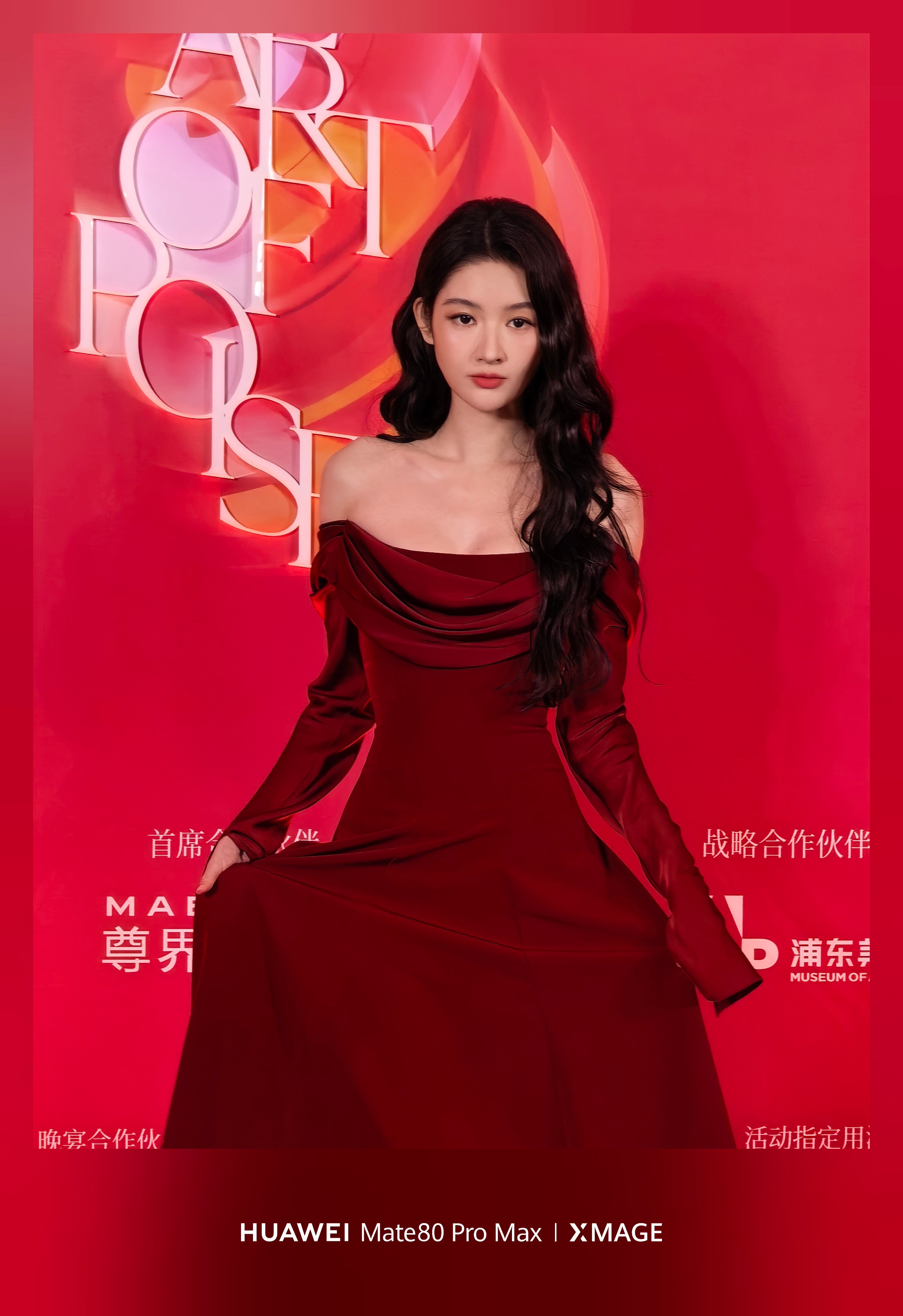 王玉雯这次下车神图有了拍的也好看了，直出就能完美出片，我就说红枫的色准好的吓人