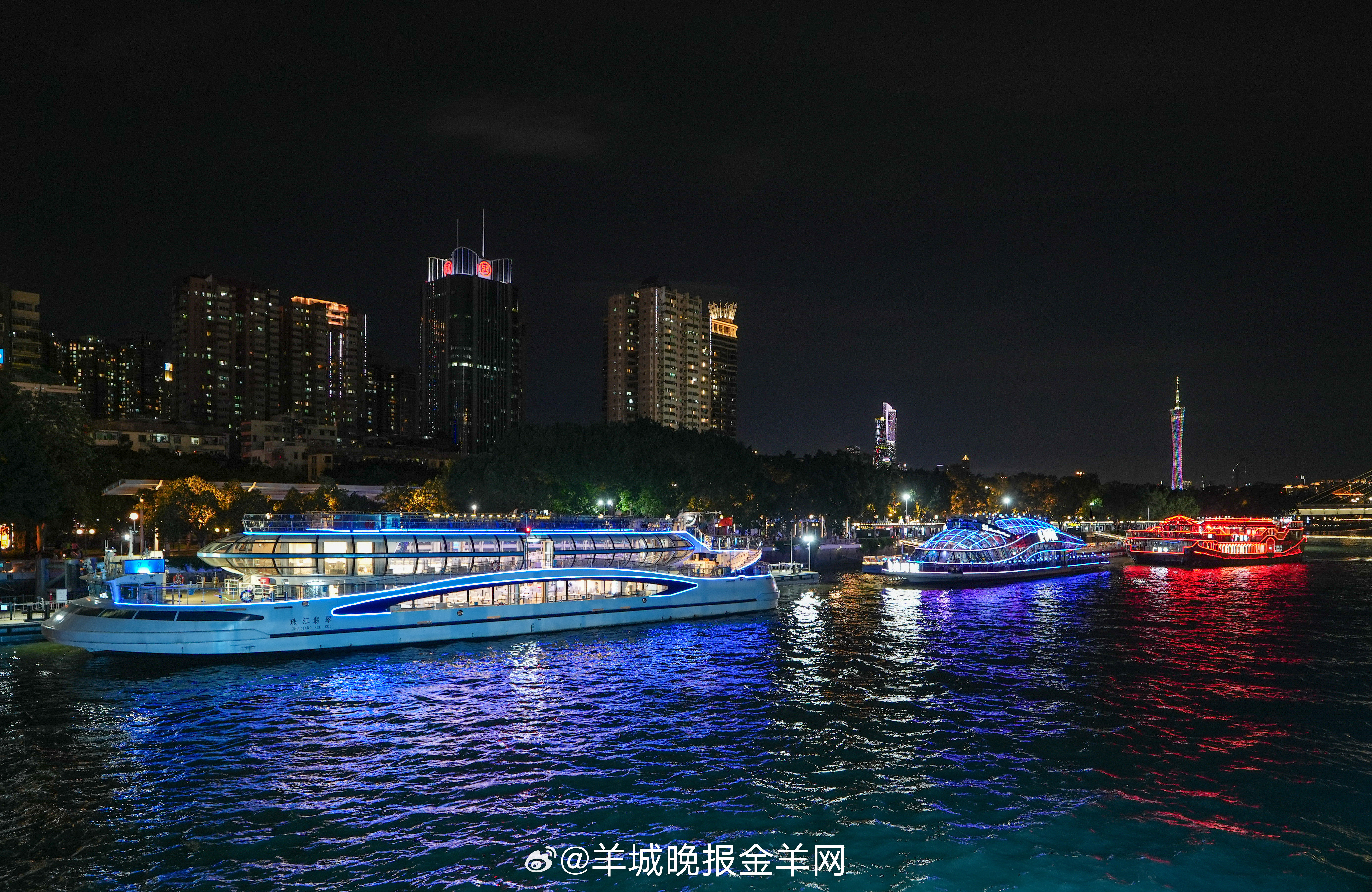 #晚安#接受生命的寂静，也接受自我的朴实，让心灵像深山古寺，无人到访，亦自有钟声