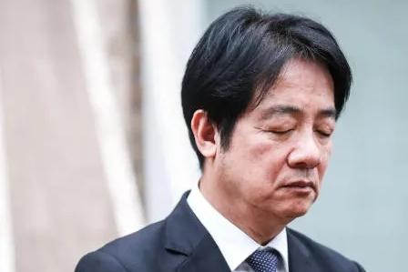 对等尊严？我笑了，你们呢？5月17日，台湾《美丽岛电子报》董事长吴子嘉一针见