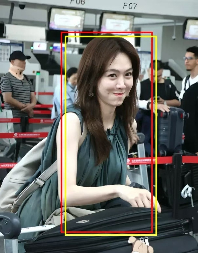 老天呐，差点没认出来。​​​