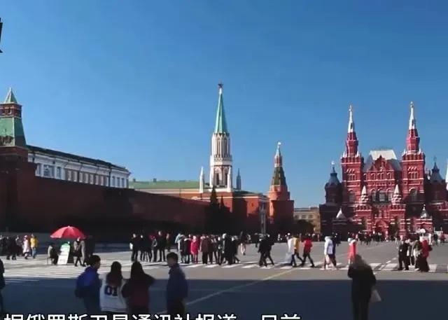 俄罗斯专家们频频暗示中国：当年苏联帮过中国，希望你们不忘恩情，投桃报李。最近几