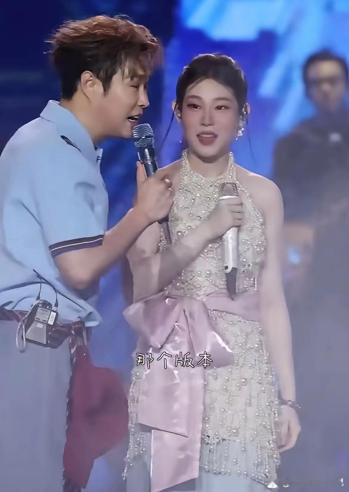 这句话我憋好久了，小沈阳的女儿沈佳润真的很难捧红。不是她唱歌难听，也不是长得不好