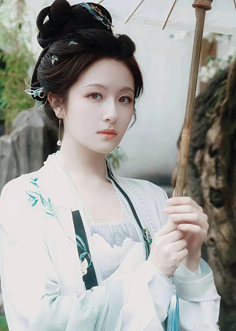 终于知道李兰迪为什么一直被吐槽不是她没有实力，也不是作品太少了，而是每次的作品，