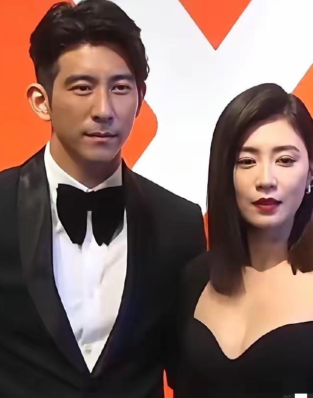 修杰楷被逮了，包里有K他命。贾静雯带着三个女儿，连夜搬走。没哭没闹，没发声明