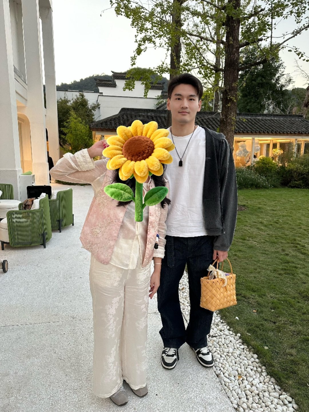 中国羽毛球队王昶、汪顺、徐嘉余也都去了郑思维的婚礼现场，帅哥太多了！郑