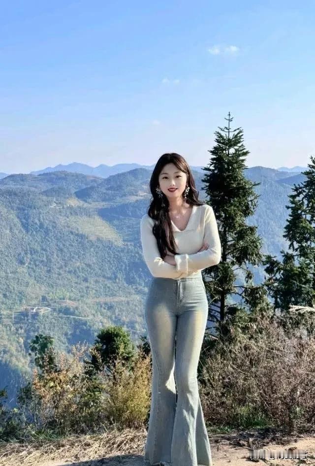 山间少女，自然之美