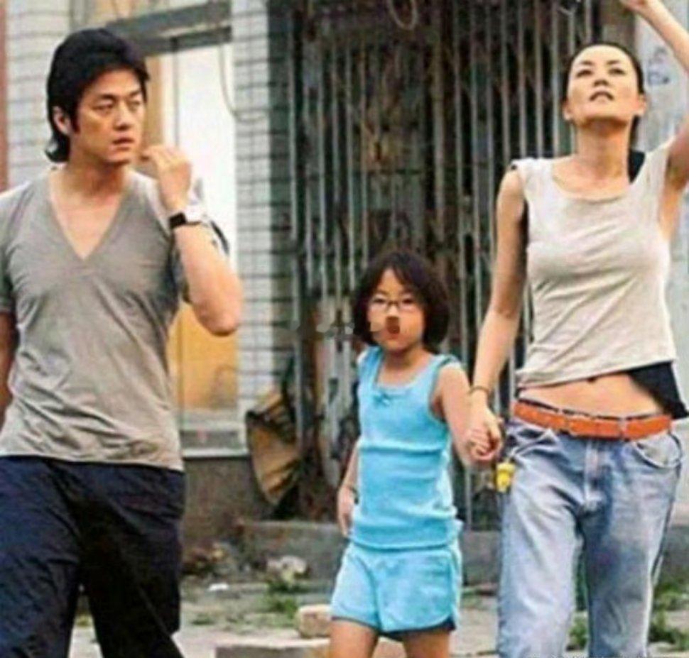 原来当年的李亚鹏真很像金城武，怪不得天后王菲喜欢那时的他​​​