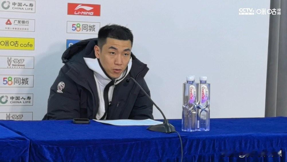 山东主场83:80险胜广州，赛后队长高诗岩谈到郭艾伦:伦哥一直是我的老大哥，