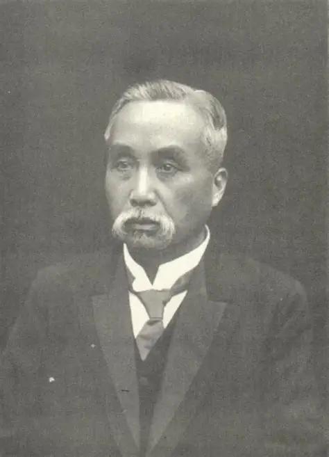 徐世昌是北洋总统里最像文人的一个——他本来就是翰林出身。1922年被直系军阀赶下