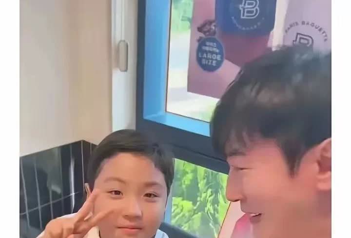 蔡琳真是吃相难看，和高梓淇离婚五年了，前三年快四年根本不让高梓淇探望儿子，如今蔡