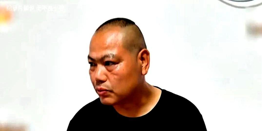 只因儿子没有遗传自己的脸型，男人怀疑非亲生，当着孩子的面直言：你不应该活在这个世