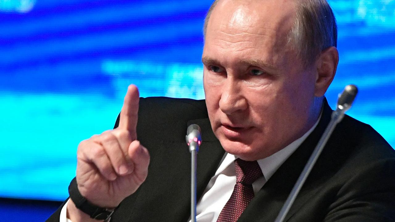 泽喊美国救我！乌克兰遭俄袭击普京开始下令，俄军发起斩首行动。俄罗斯国防部在1月