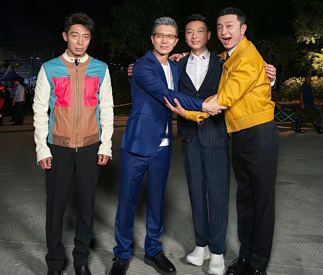 央视F4中，其中一位被“孤立”啦​​​