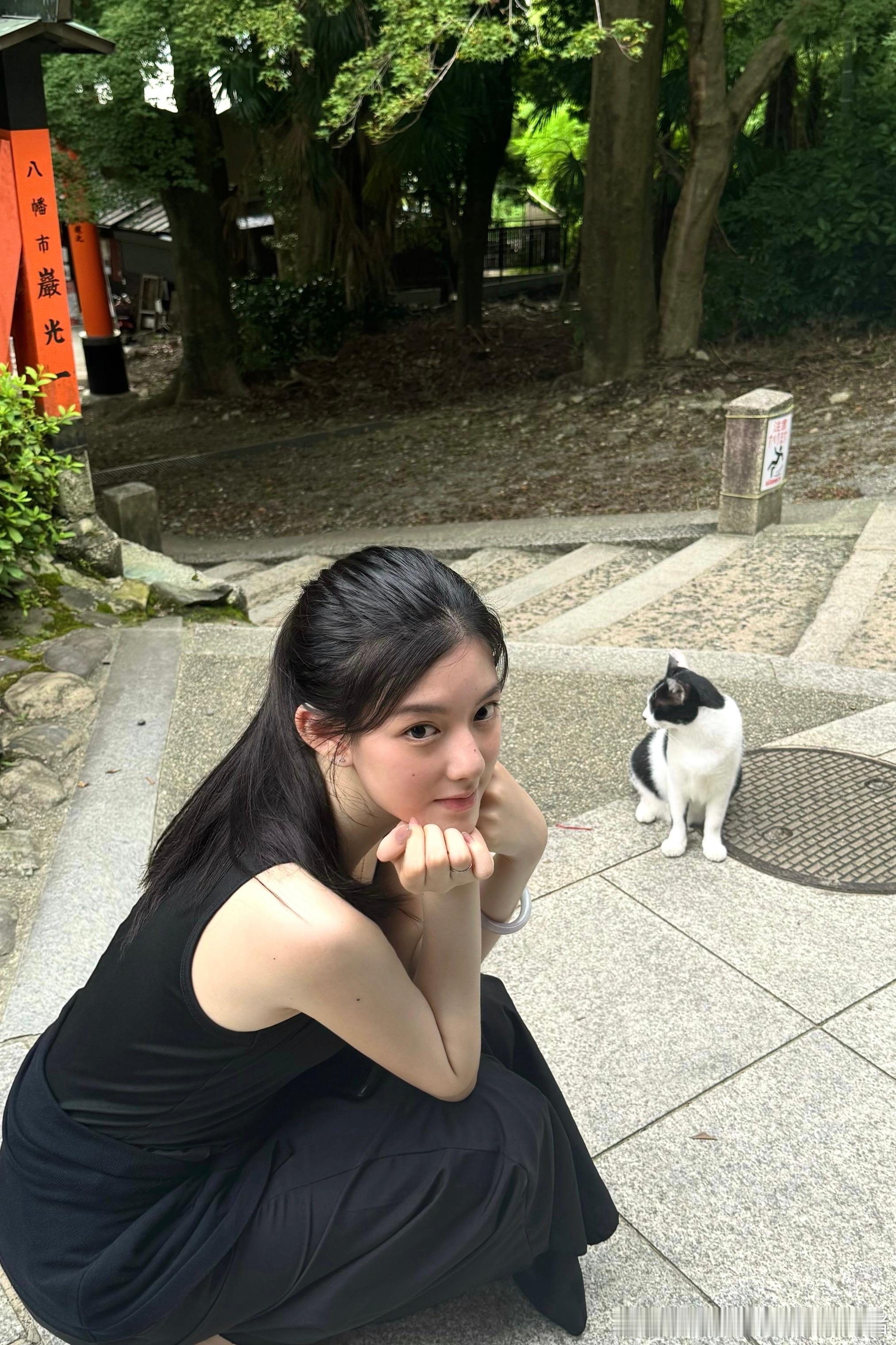 和陌生咪的合影​​​