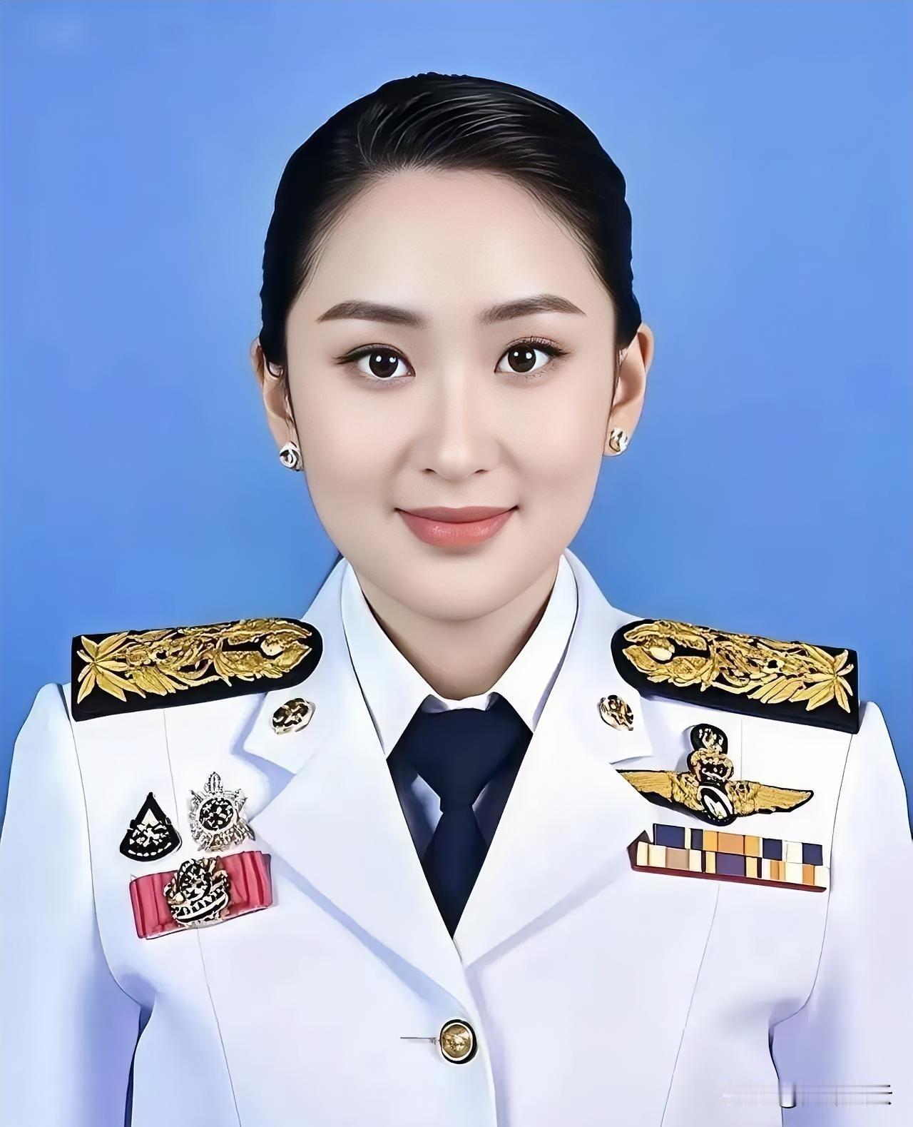 柬泰消息！2025年12月9日，柬埔寨参议院主席洪森在社交媒体上宣布，柬埔寨军