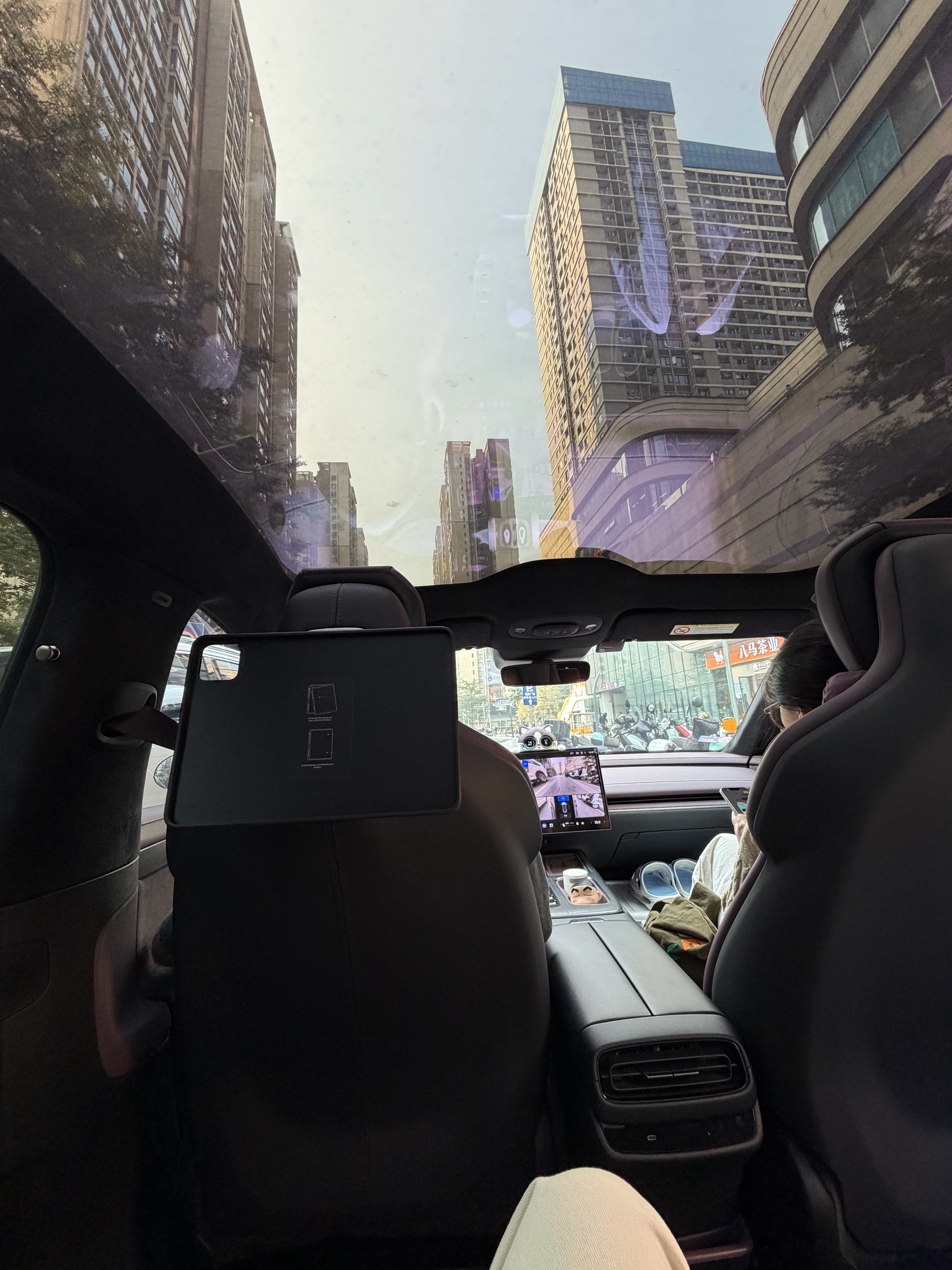 大城市就是机会多十几公里路打个顺风车都能打到小米SU7Max