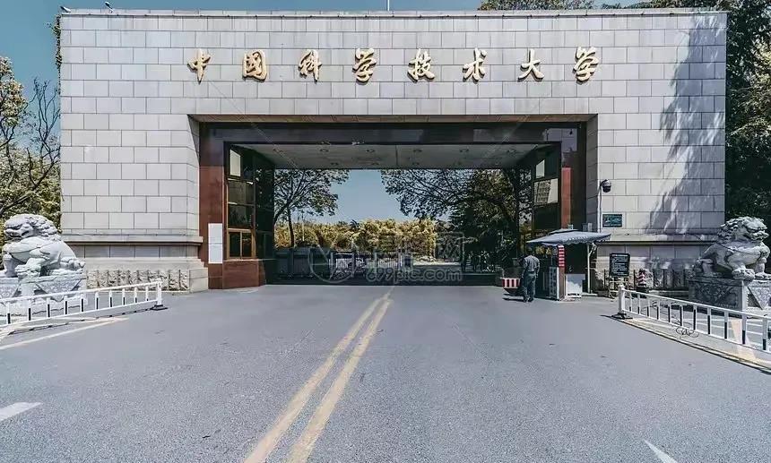 北京大学：我要抢优秀生源清华大学：我也要抢优秀生源复旦大学：我不抢生源上海