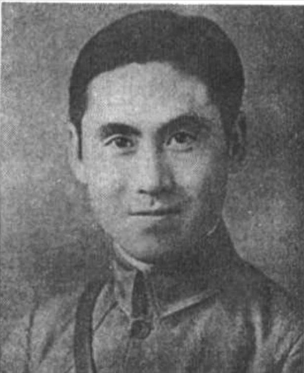 1994年，韩练成儿子去澳门拜访前国民党中将吕文贞，八旬老汉猛然间泪流满面：“你