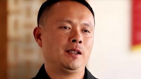 2012年，云南特警邹路遥在执行任务时失联，后被判死亡。86天后，妻子石琛收到境