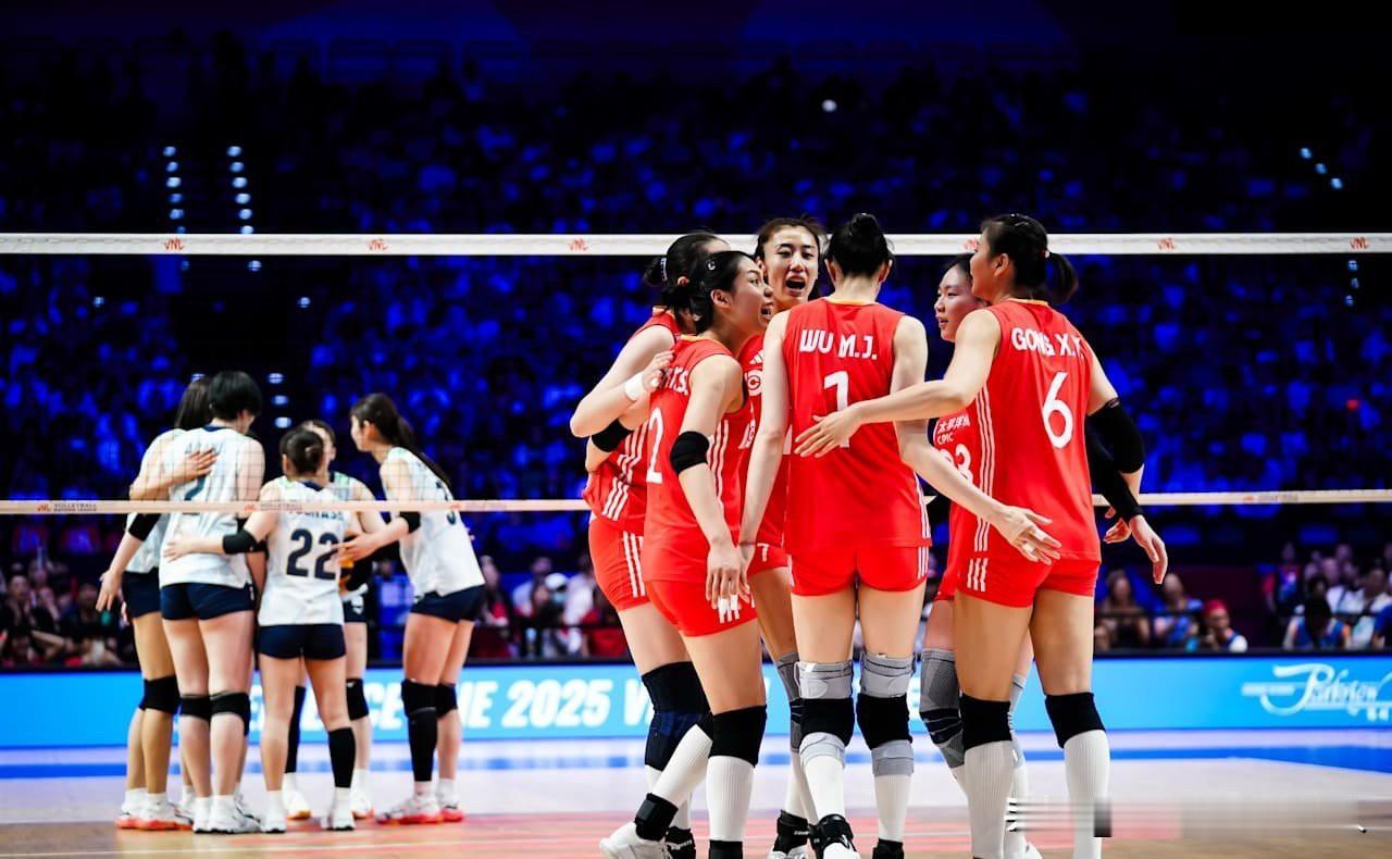 日本媒体《TheDigest》：日本女排在VNL1-3不敌中国队遭遇两连败，这