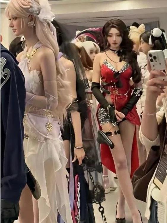 现在模特都开始转型了吗