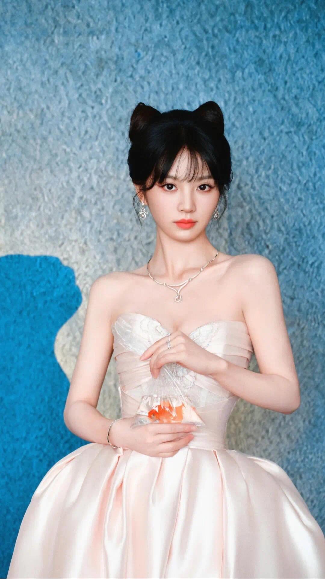 田曦薇｜猫耳造型超美超萌